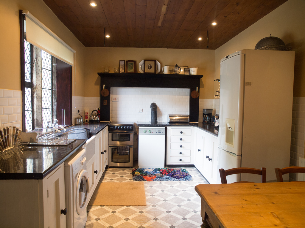 Kitchen 4