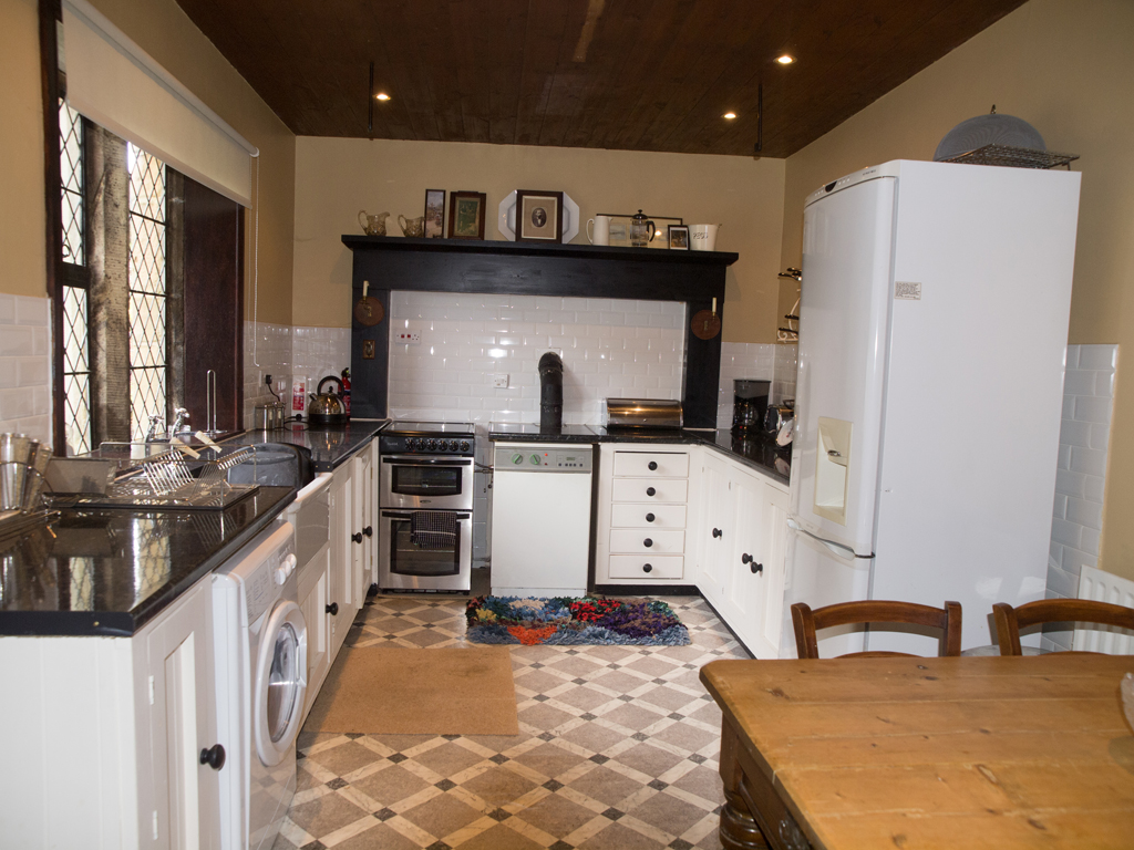 Kitchen 2